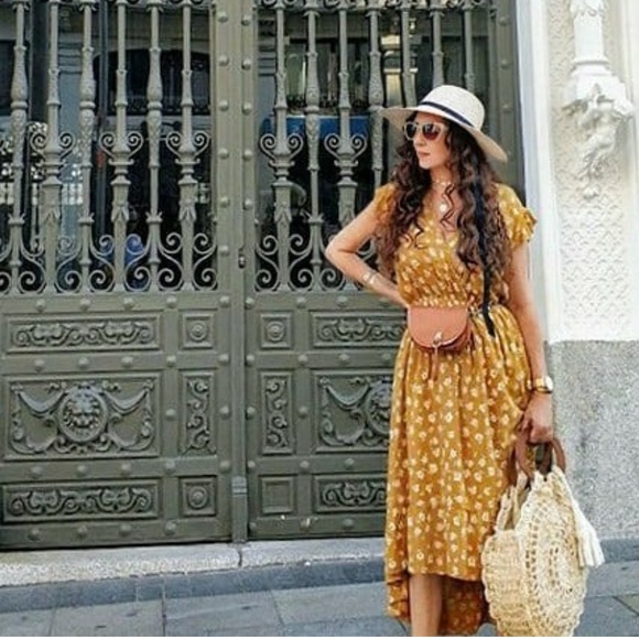 NWT Zara Contrasting Leather Belt Bag - Picture 2 of 8